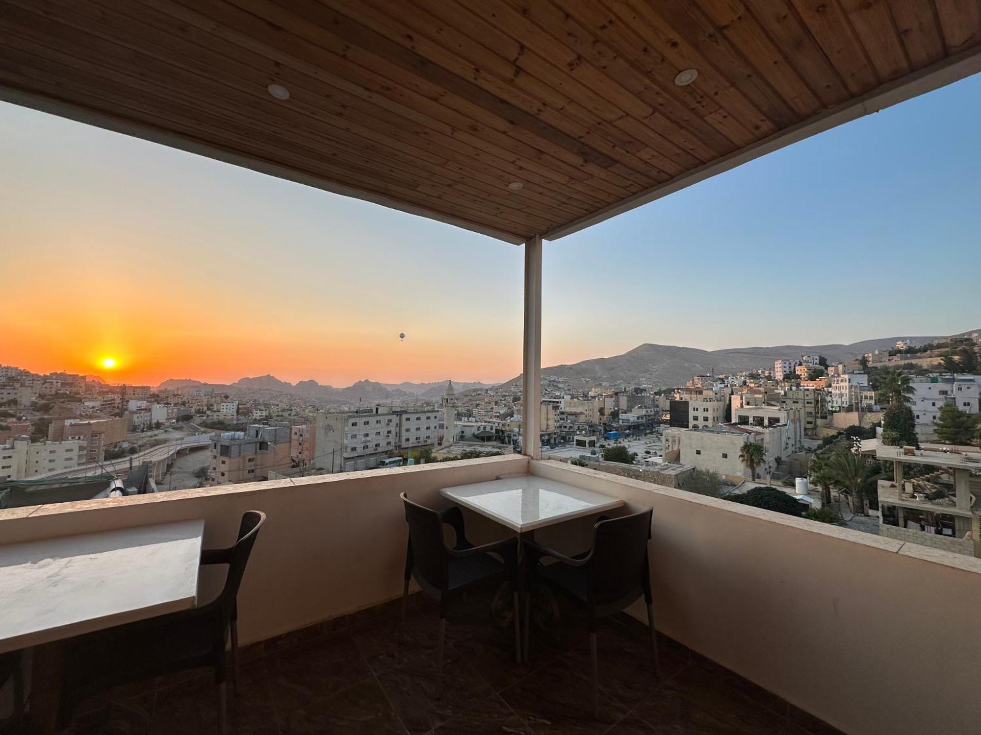 Petra Sky Hotel Wadi Musa Extérieur photo